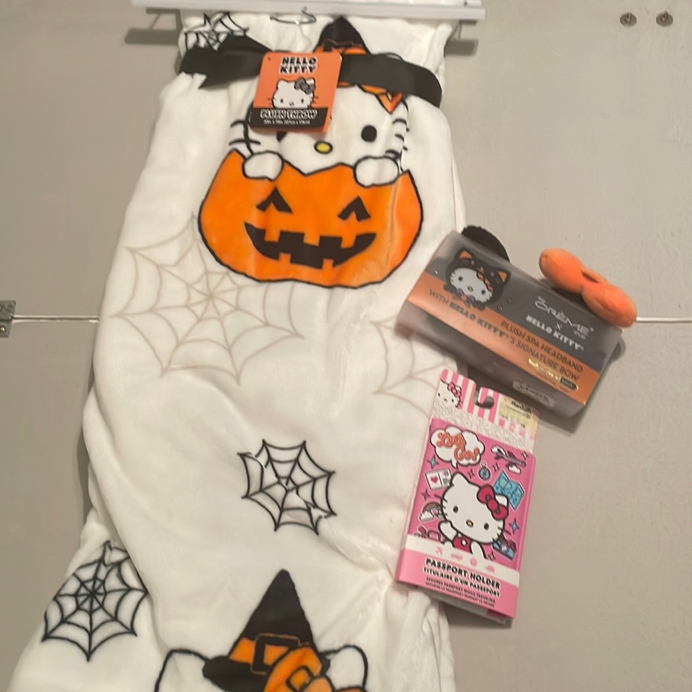 Hello kitty bundle